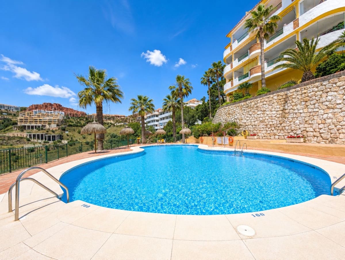 2 sovrum Lägenhet till salu i Calahonda med pool garage - 290 000 € (Ref: 10044682)