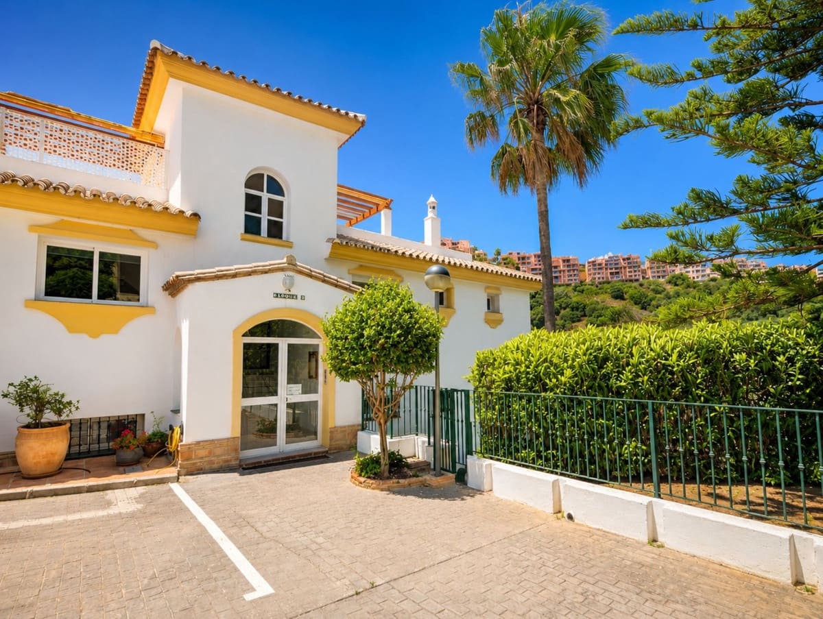 2 sovrum Lägenhet till salu i Calahonda med pool garage - 290 000 € (Ref: 10044682)
