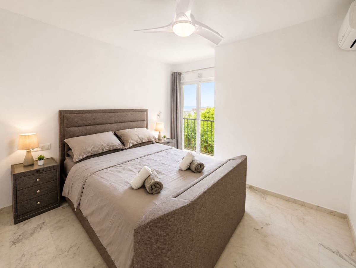 2 sovrum Lägenhet till salu i Calahonda med pool garage - 290 000 € (Ref: 10044682)
