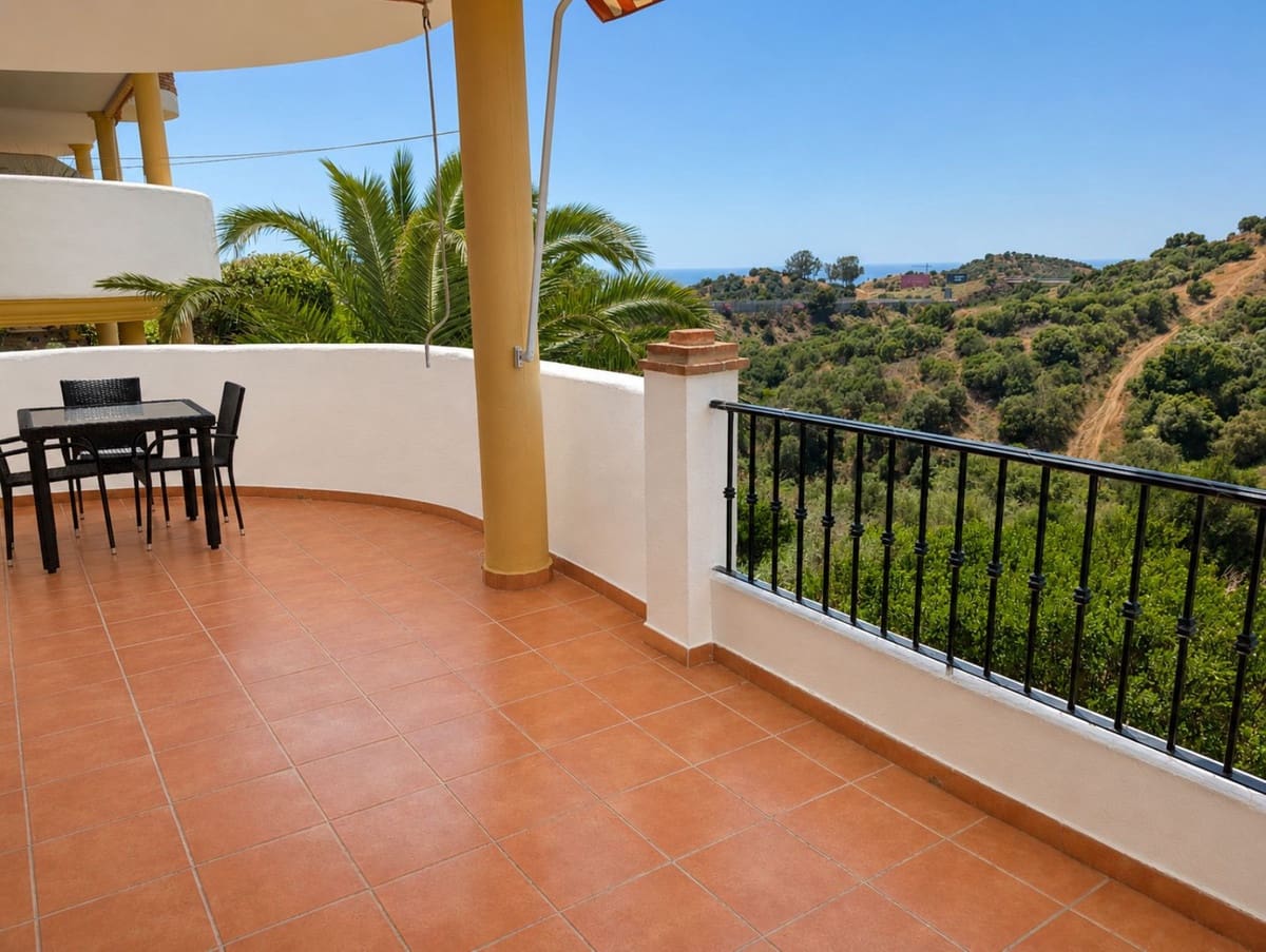 2 sovrum Lägenhet till salu i Calahonda med pool garage - 290 000 € (Ref: 10044682)