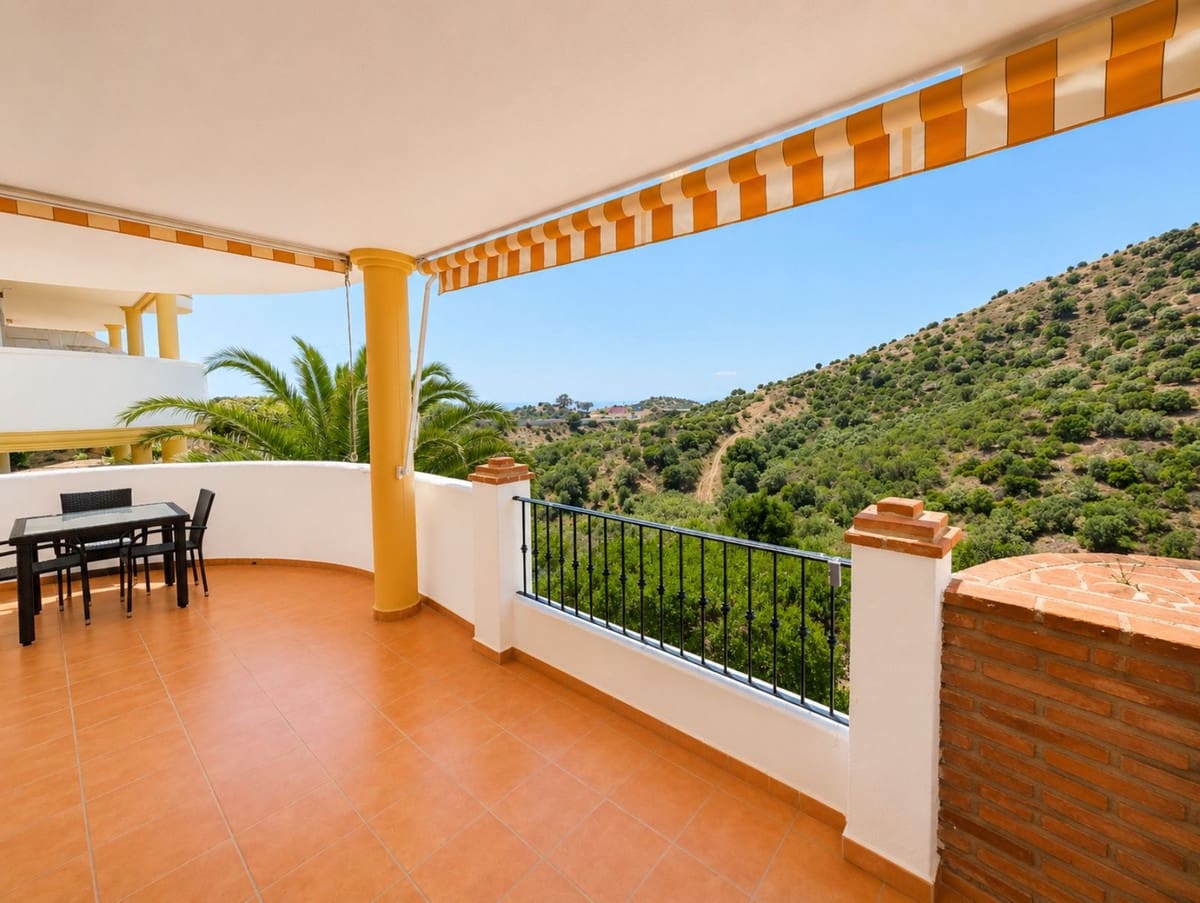 2 sovrum Lägenhet till salu i Calahonda med pool garage - 290 000 € (Ref: 10044682)