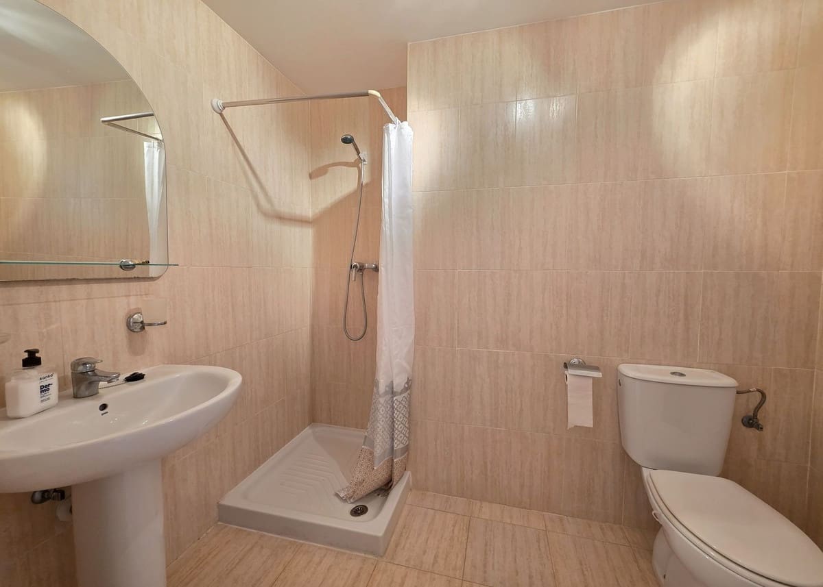 2 bedroom Apartment for sale in Calahonda with pool garage - € 345,000 (Ref: 10044683)