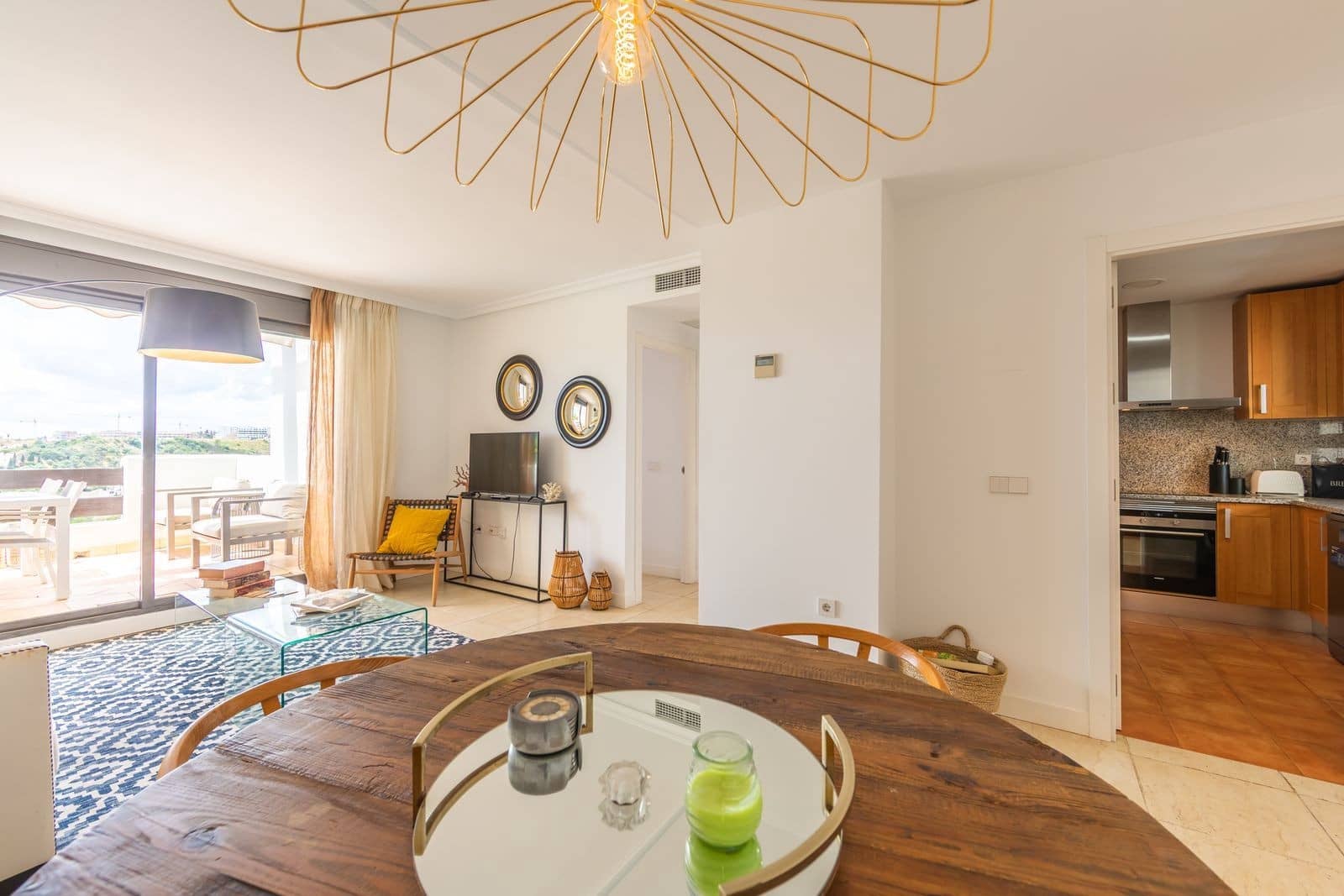 2 soverom Penthouse til salgs i Estepona med svømmebasseng garasje - € 480 000 (Ref: 10044684)