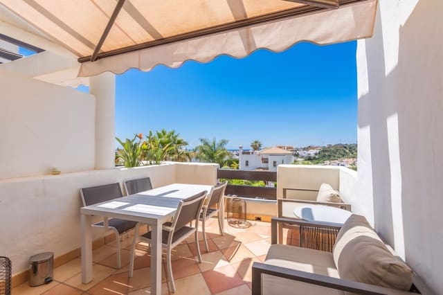 2 soverom Penthouse til salgs i Estepona med svømmebasseng garasje - € 480 000 (Ref: 10044684)