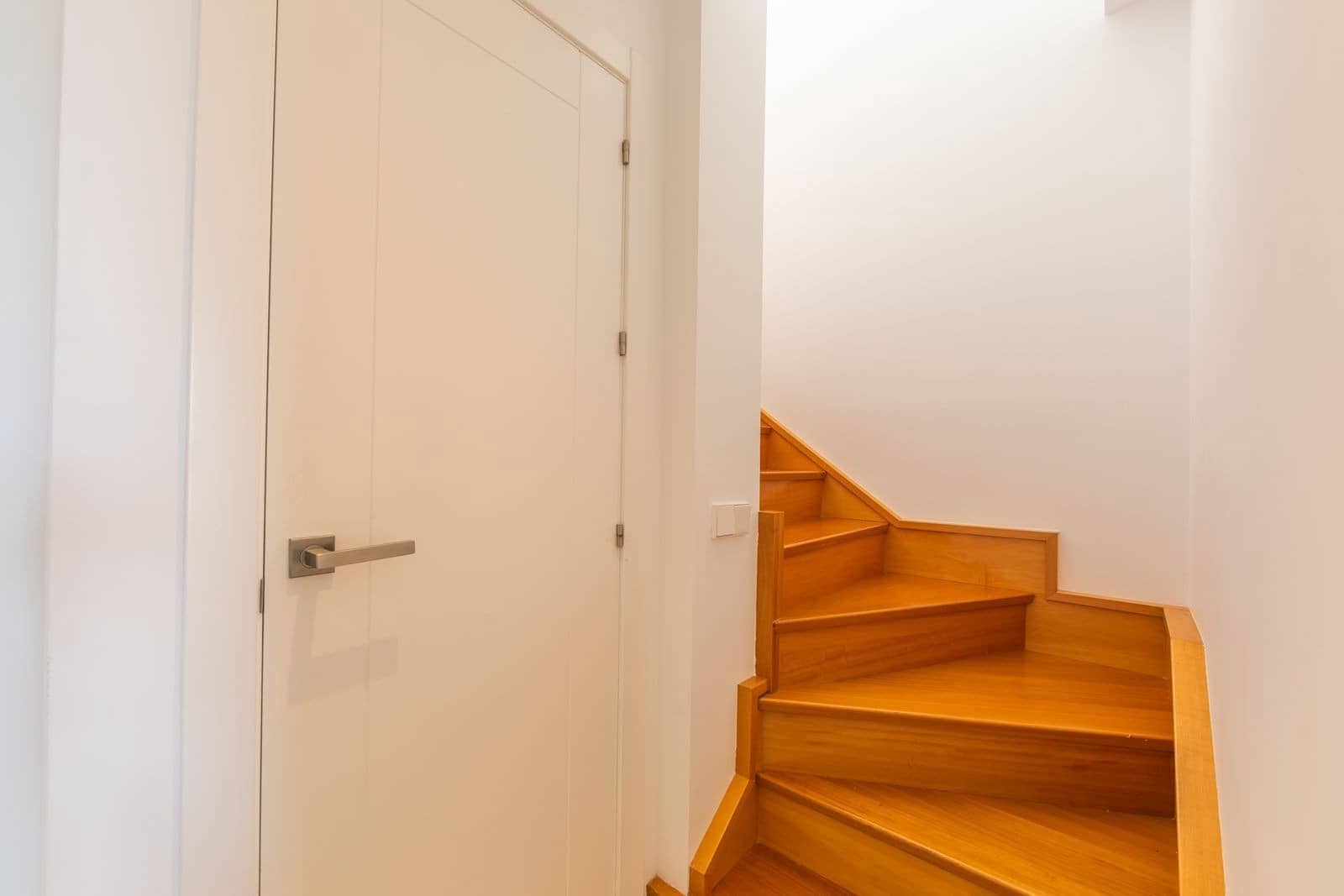 2 soverom Penthouse til salgs i Estepona med svømmebasseng garasje - € 480 000 (Ref: 10044684)
