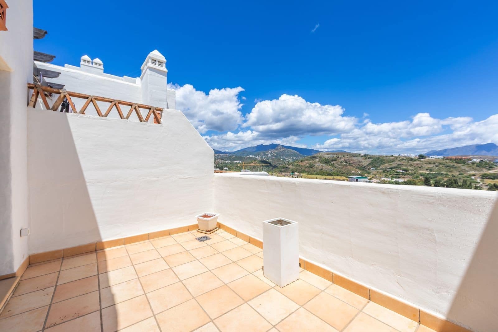 2 soverom Penthouse til salgs i Estepona med svømmebasseng garasje - € 480 000 (Ref: 10044684)