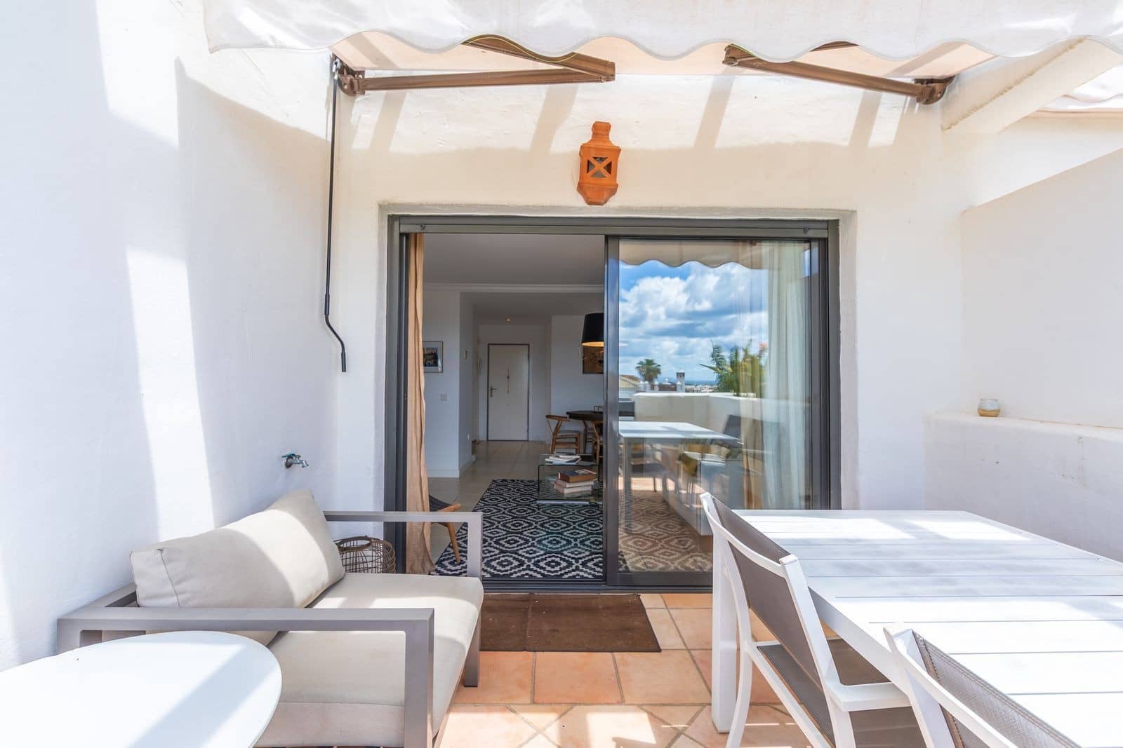 2 soverom Penthouse til salgs i Estepona med svømmebasseng garasje - € 480 000 (Ref: 10044684)