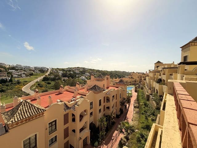 2 Zimmer Penthouse zu verkaufen in Estepona mit Pool Garage - 338.000 € (Ref: 10044685)