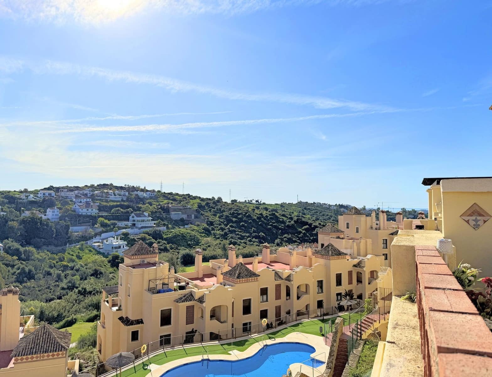 2 Zimmer Penthouse zu verkaufen in Estepona mit Pool Garage - 338.000 € (Ref: 10044685)