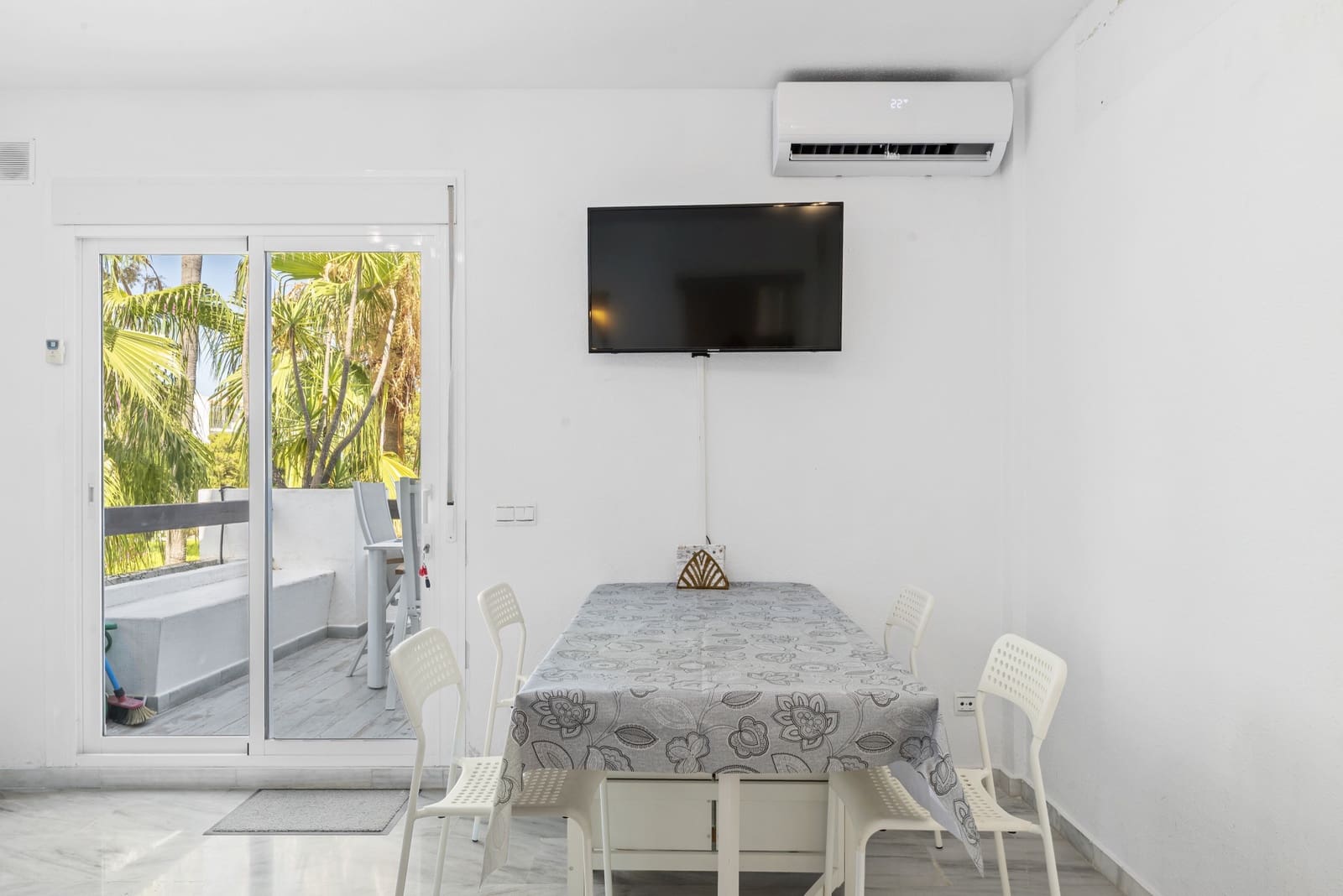 2 bedroom Apartment for sale in Riviera del Sol with pool garage - € 330,000 (Ref: 10044688)