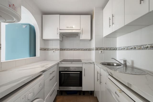 2 makuuhuone Kattohuoneisto myytävänä paikassa La Cala de Mijas, Mijas mukana uima-altaan 
autotalli - 339 000 € (Ref: 10044689)