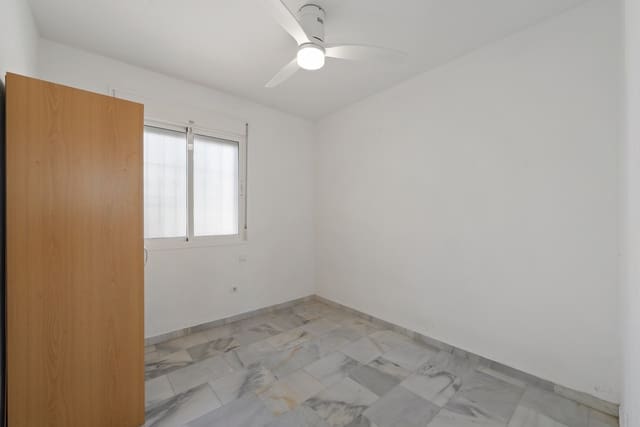 2 makuuhuone Kattohuoneisto myytävänä paikassa La Cala de Mijas, Mijas mukana uima-altaan 
autotalli - 339 000 € (Ref: 10044689)