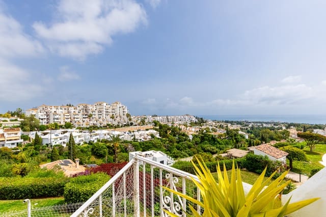 2 makuuhuone Omakotitalo myytävänä paikassa Calahonda, Mijas mukana uima-altaan 
autotalli - 390 000 € (Ref: 10044690)