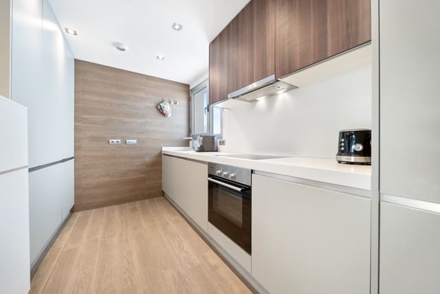 3 Zimmer Apartment zu verkaufen in Nueva Alcántara, Marbella mit Pool Garage - 635.000 € (Ref: 10075440)