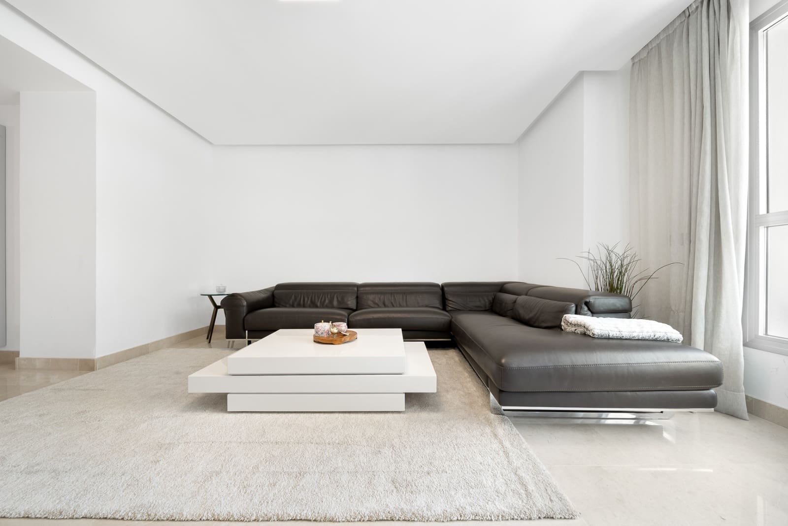 3 bedroom Apartment for sale in San Pedro de Alcantara with pool garage - € 635,000 (Ref: 10075440)