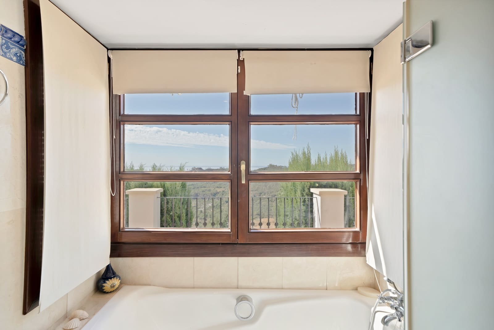 3 soverom Hus til salgs i Benahavis med svømmebasseng garasje - € 615 000 (Ref: 10146391)