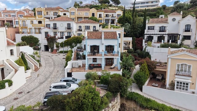 3 slaapkamer Huis te koop in Benahavís pueblo, Benahavís - € 575.000 (Ref: 10146392)
