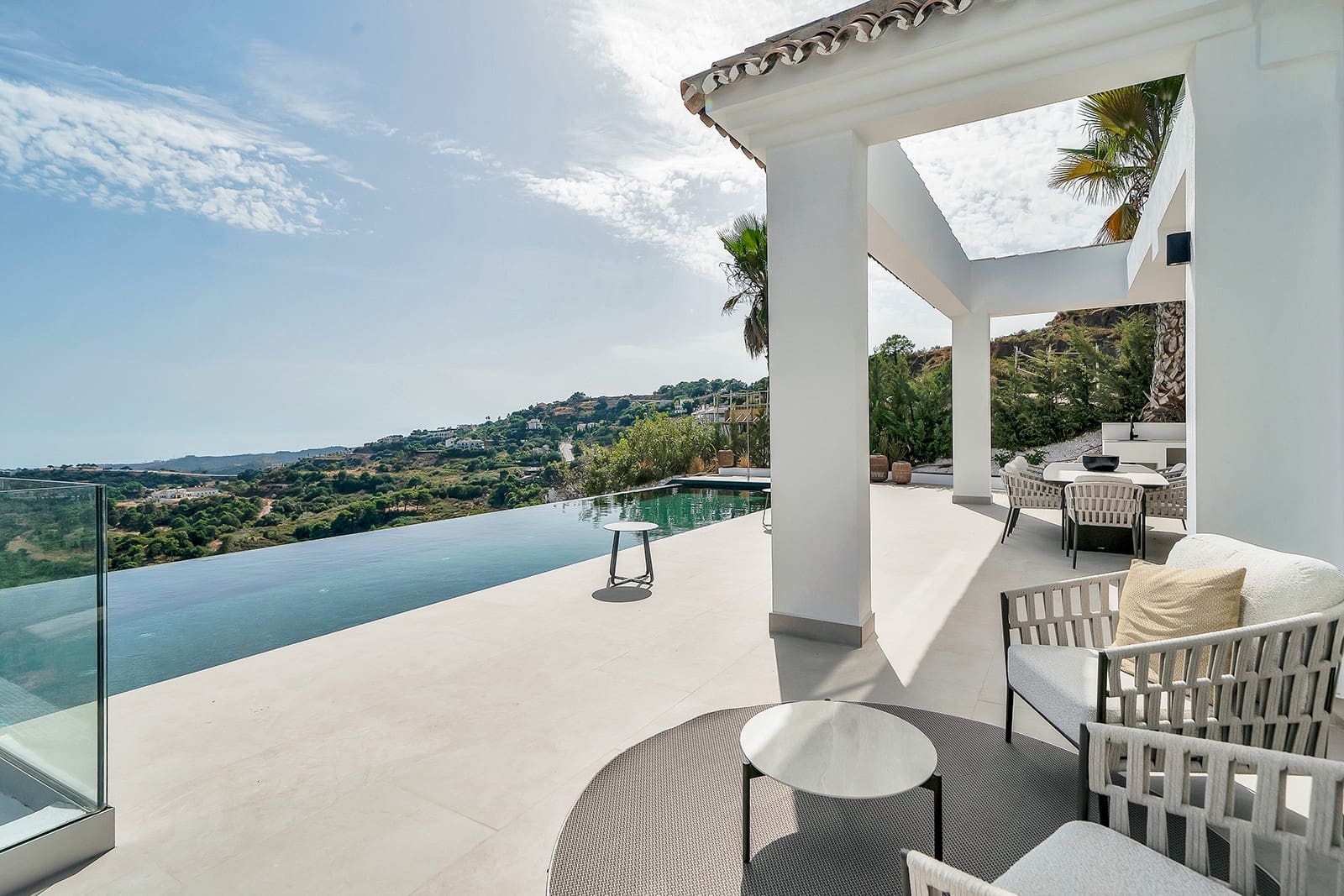 5 sypialnia Willa na sprzedaż w Benahavis z basenem garażem - 3 875 000 € (Ref: 10146393)