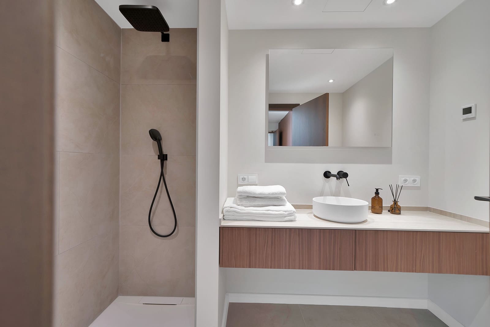 5 sypialnia Willa na sprzedaż w Benahavis z basenem garażem - 3 875 000 € (Ref: 10146393)