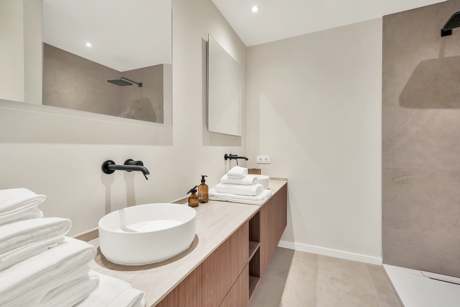 5 sypialnia Willa na sprzedaż w Benahavis z basenem garażem - 3 875 000 € (Ref: 10146393)