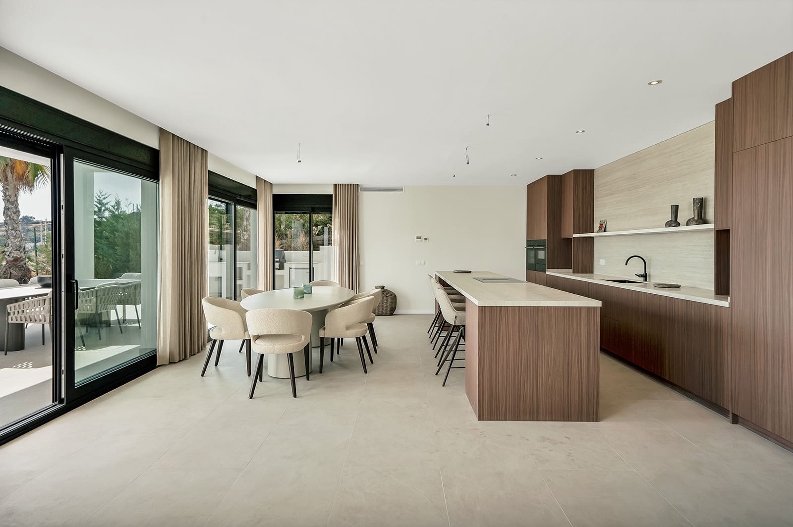 5 sypialnia Willa na sprzedaż w Benahavis z basenem garażem - 3 875 000 € (Ref: 10146393)