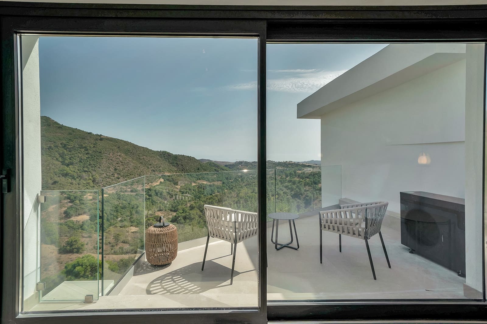 5 sypialnia Willa na sprzedaż w Benahavis z basenem garażem - 3 875 000 € (Ref: 10146393)