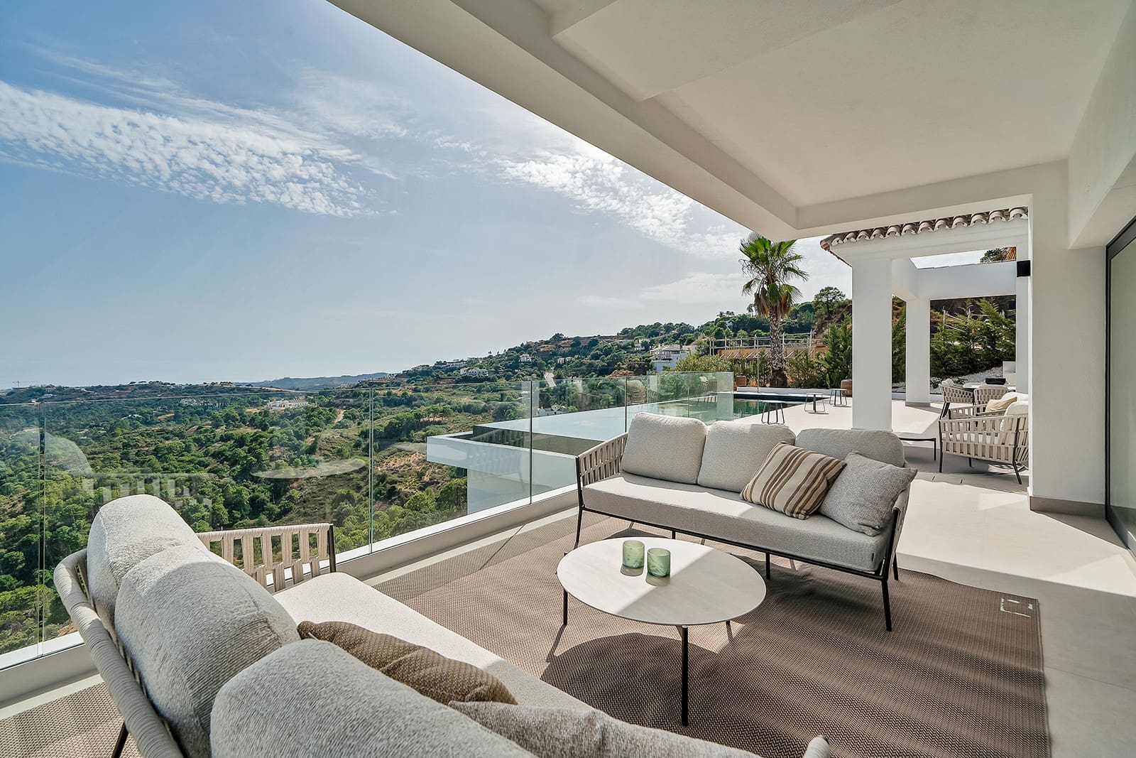 5 sypialnia Willa na sprzedaż w Benahavis z basenem garażem - 3 875 000 € (Ref: 10146393)