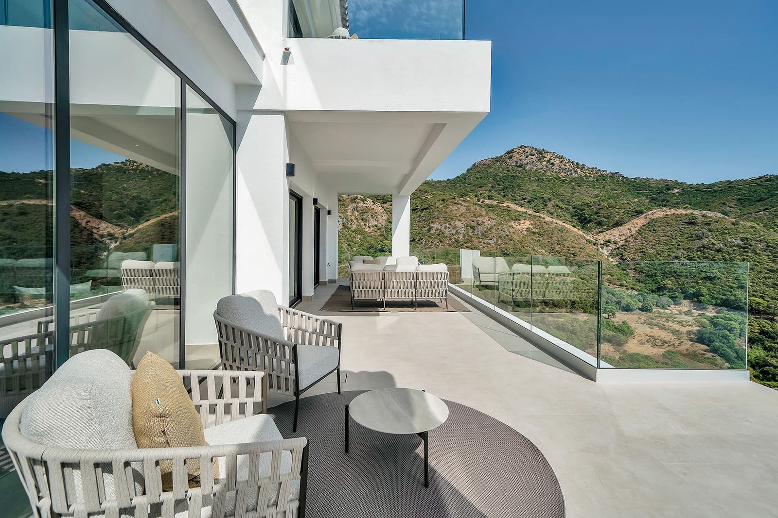 5 sypialnia Willa na sprzedaż w Benahavis z basenem garażem - 3 875 000 € (Ref: 10146393)