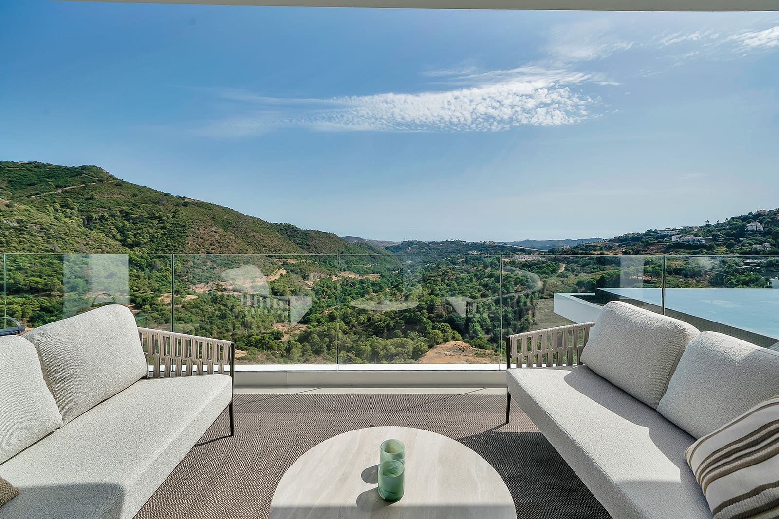 5 sypialnia Willa na sprzedaż w Benahavis z basenem garażem - 3 875 000 € (Ref: 10146393)