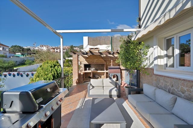 5 camera da letto Villa in vendita in Benalmádena pueblo, Benalmádena con piscina garage - 1.600.000 € (Rif: 10150297)