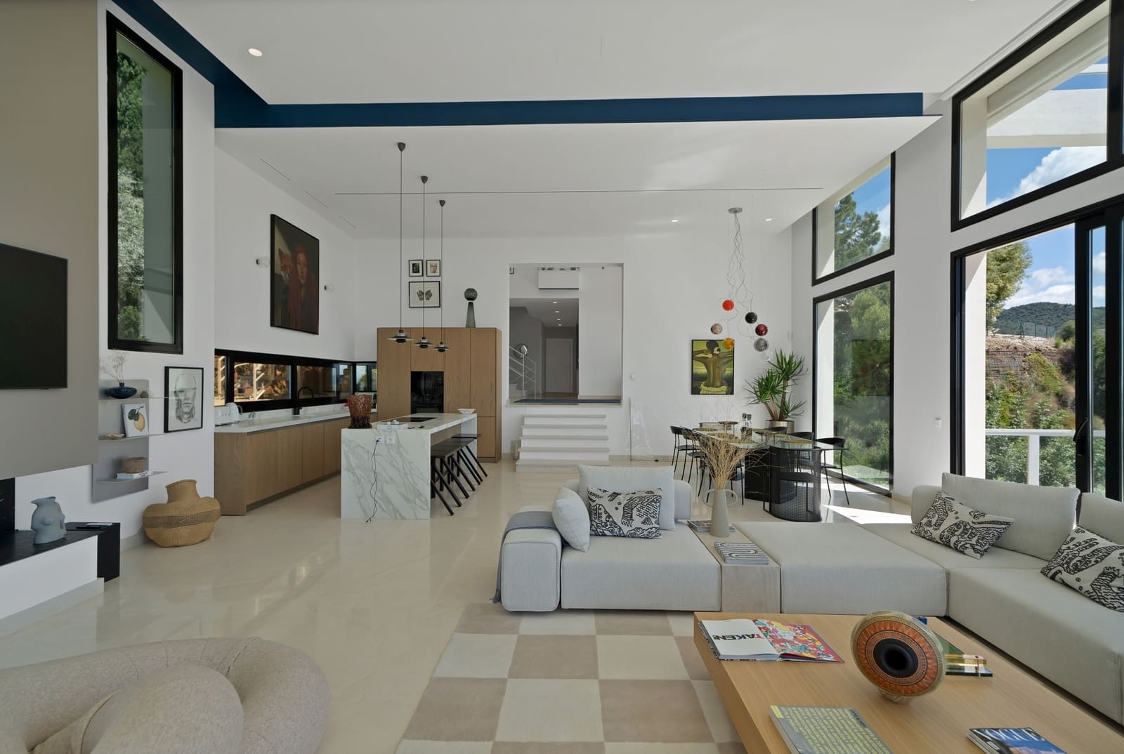 5 soverom Villa til salgs i Nueva Andalucia med svømmebasseng garasje - € 3 195 000 (Ref: 10150298)