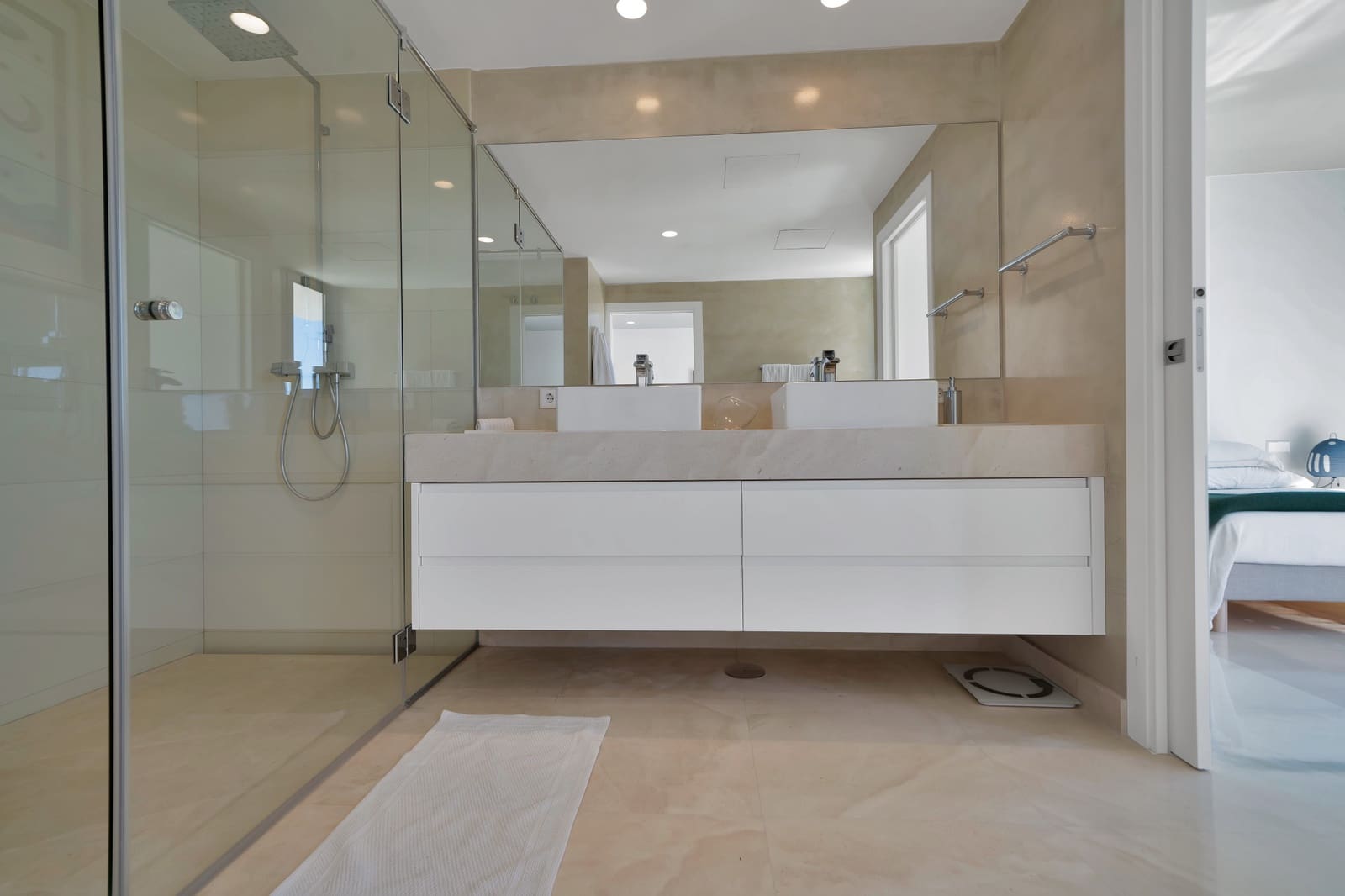5 soverom Villa til salgs i Nueva Andalucia med svømmebasseng garasje - € 3 195 000 (Ref: 10150298)