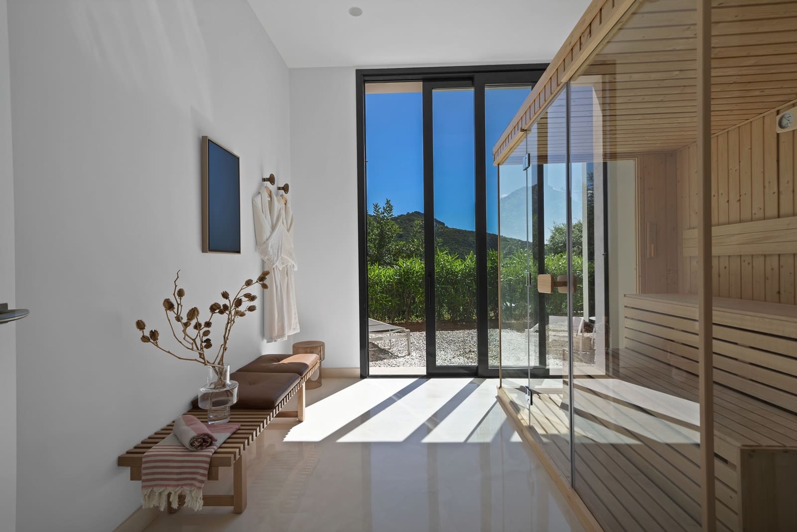 5 soverom Villa til salgs i Nueva Andalucia med svømmebasseng garasje - € 3 195 000 (Ref: 10150298)