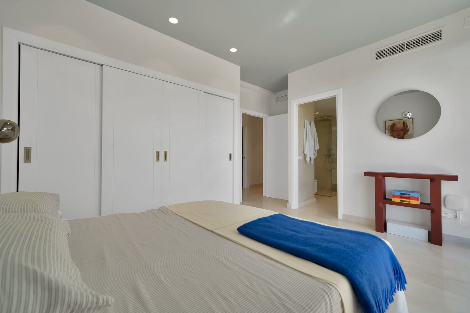5 soverom Villa til salgs i Nueva Andalucia med svømmebasseng garasje - € 3 195 000 (Ref: 10150298)