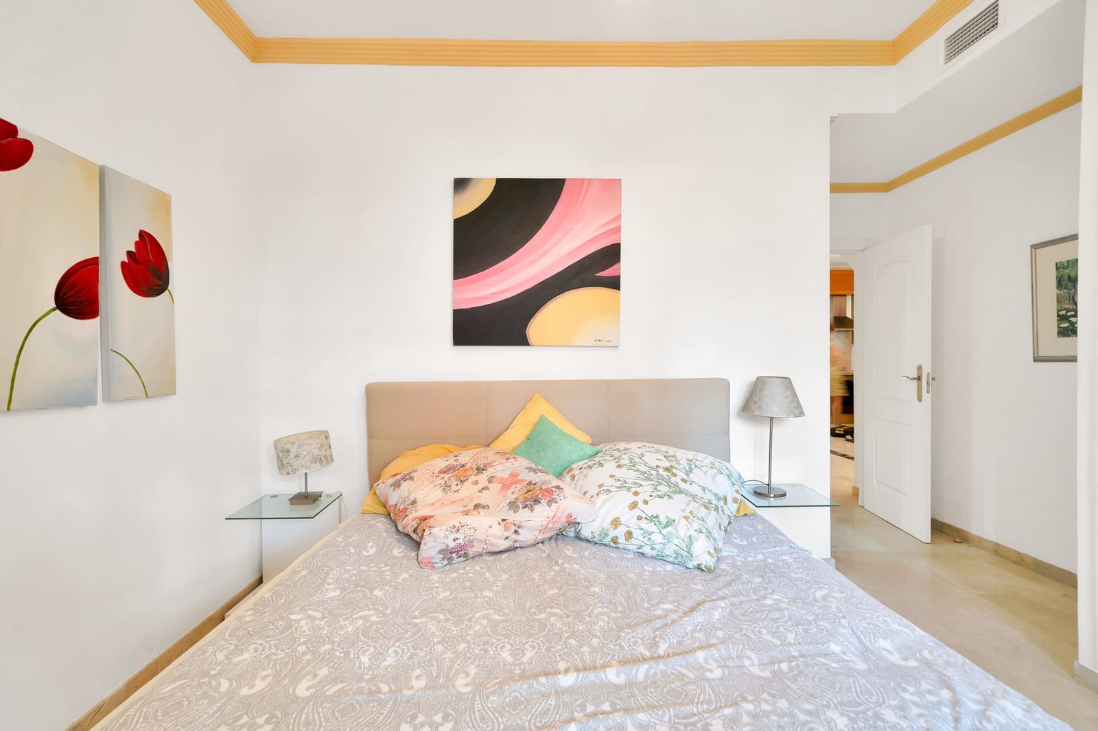 3 soveværelse Lejlighed til salg i Nueva Andalucia med swimmingpool garage - € 575.000 (Ref: 10150299)