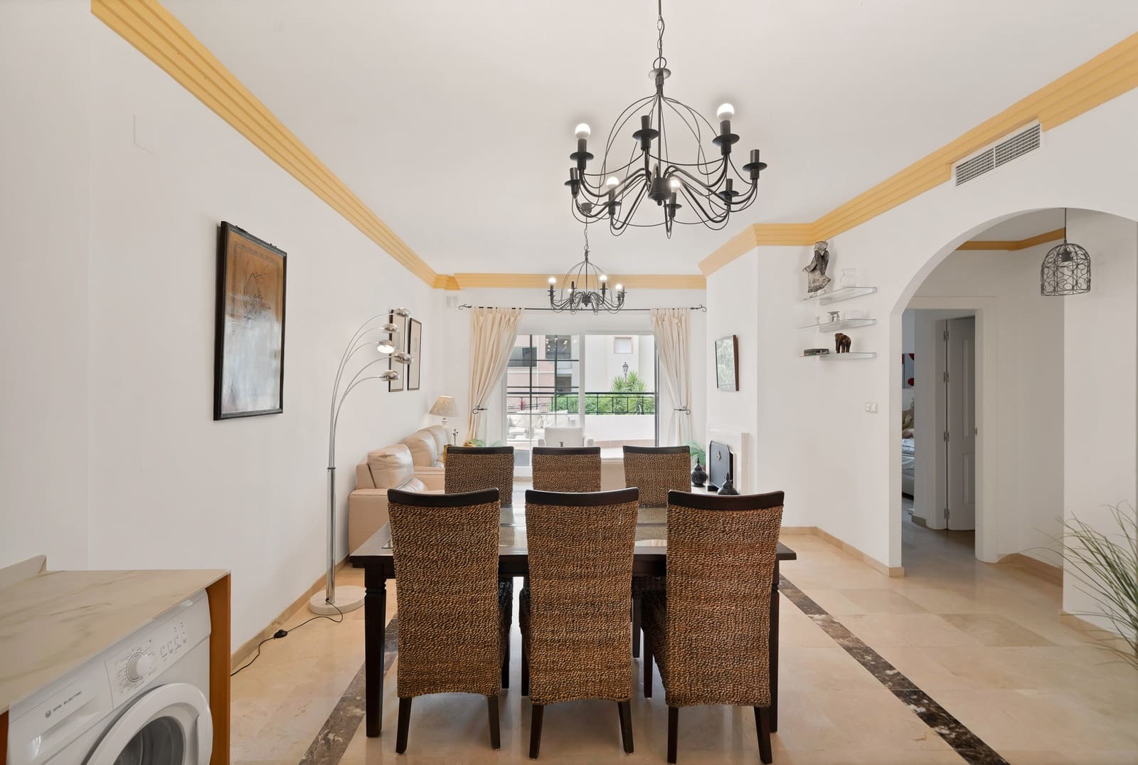 3 soveværelse Lejlighed til salg i Nueva Andalucia med swimmingpool garage - € 575.000 (Ref: 10150299)