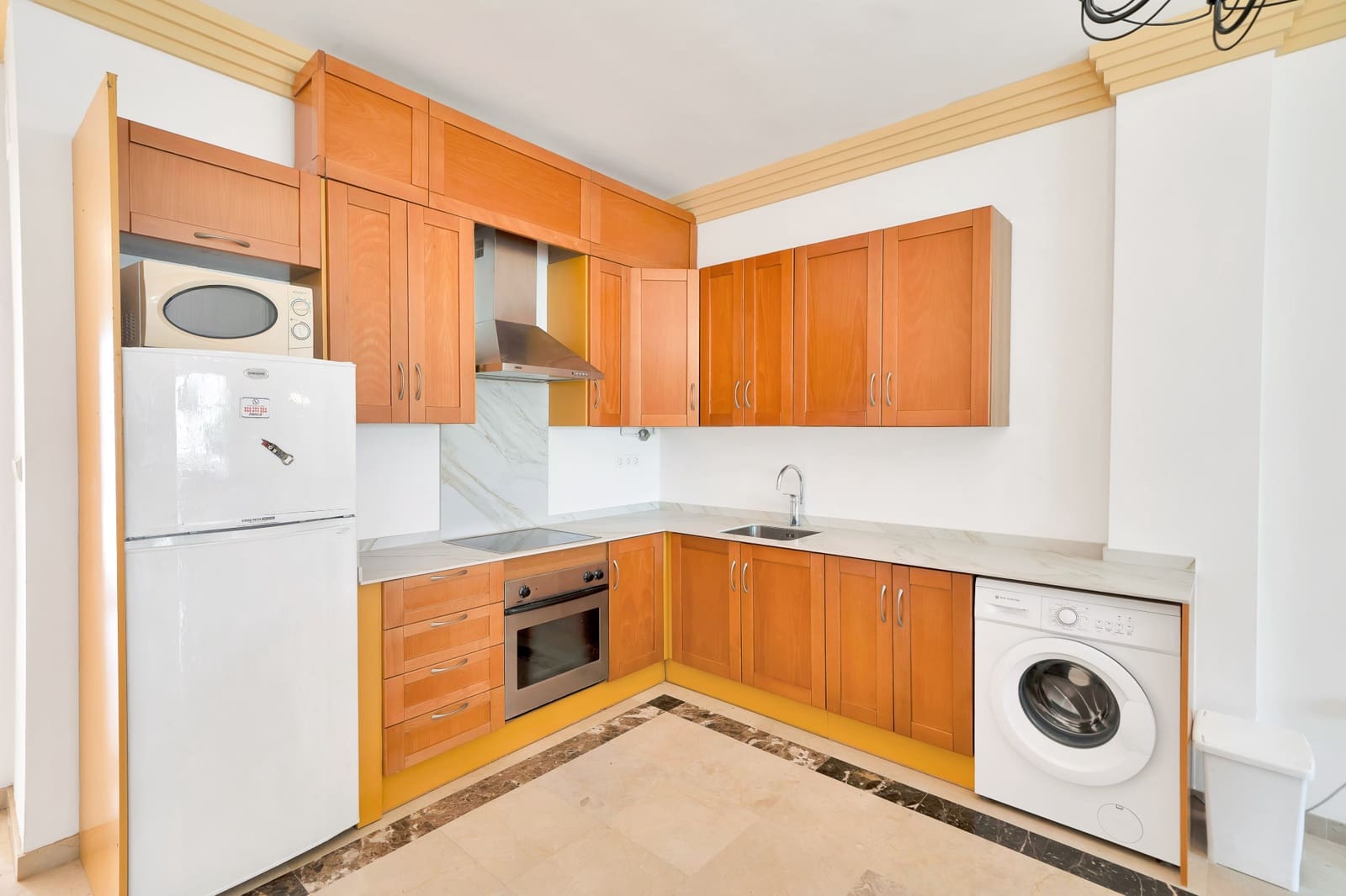 3 soveværelse Lejlighed til salg i Nueva Andalucia med swimmingpool garage - € 575.000 (Ref: 10150299)