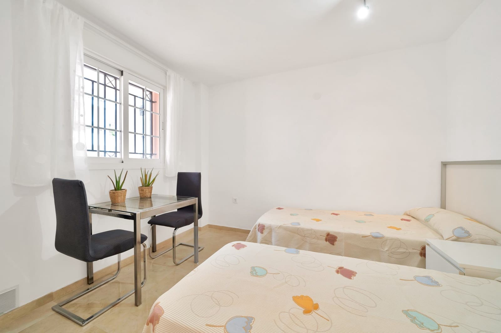 3 soveværelse Lejlighed til salg i Nueva Andalucia med swimmingpool garage - € 575.000 (Ref: 10150299)