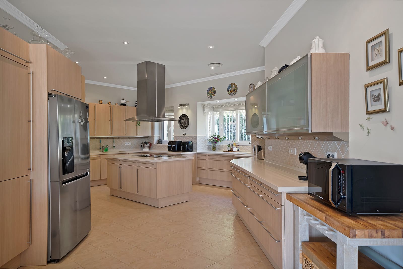 7 soveværelse Villa til salg i Nueva Andalucia med swimmingpool garage - € 5.595.000 (Ref: 10150300)