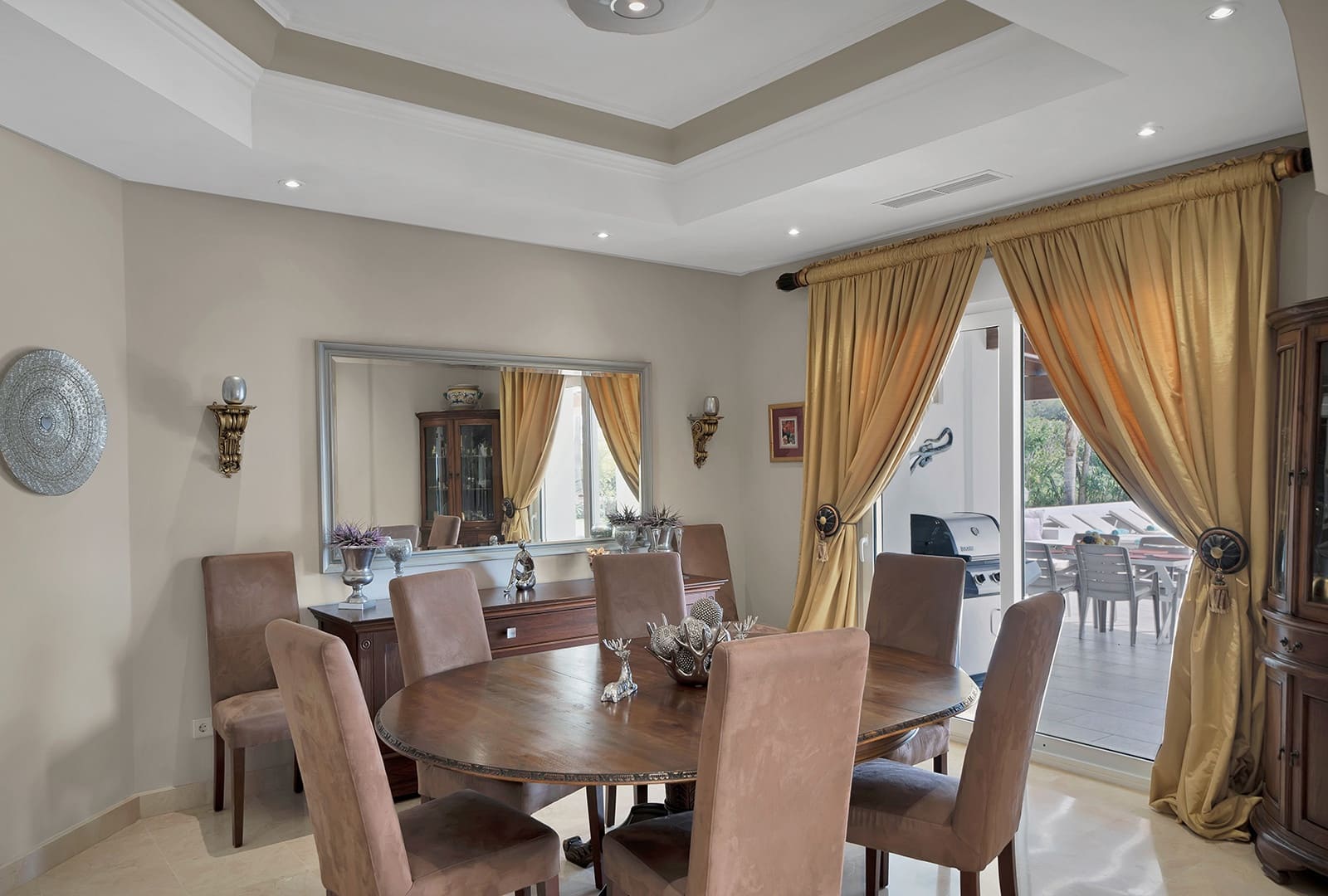 7 soveværelse Villa til salg i Nueva Andalucia med swimmingpool garage - € 5.595.000 (Ref: 10150300)