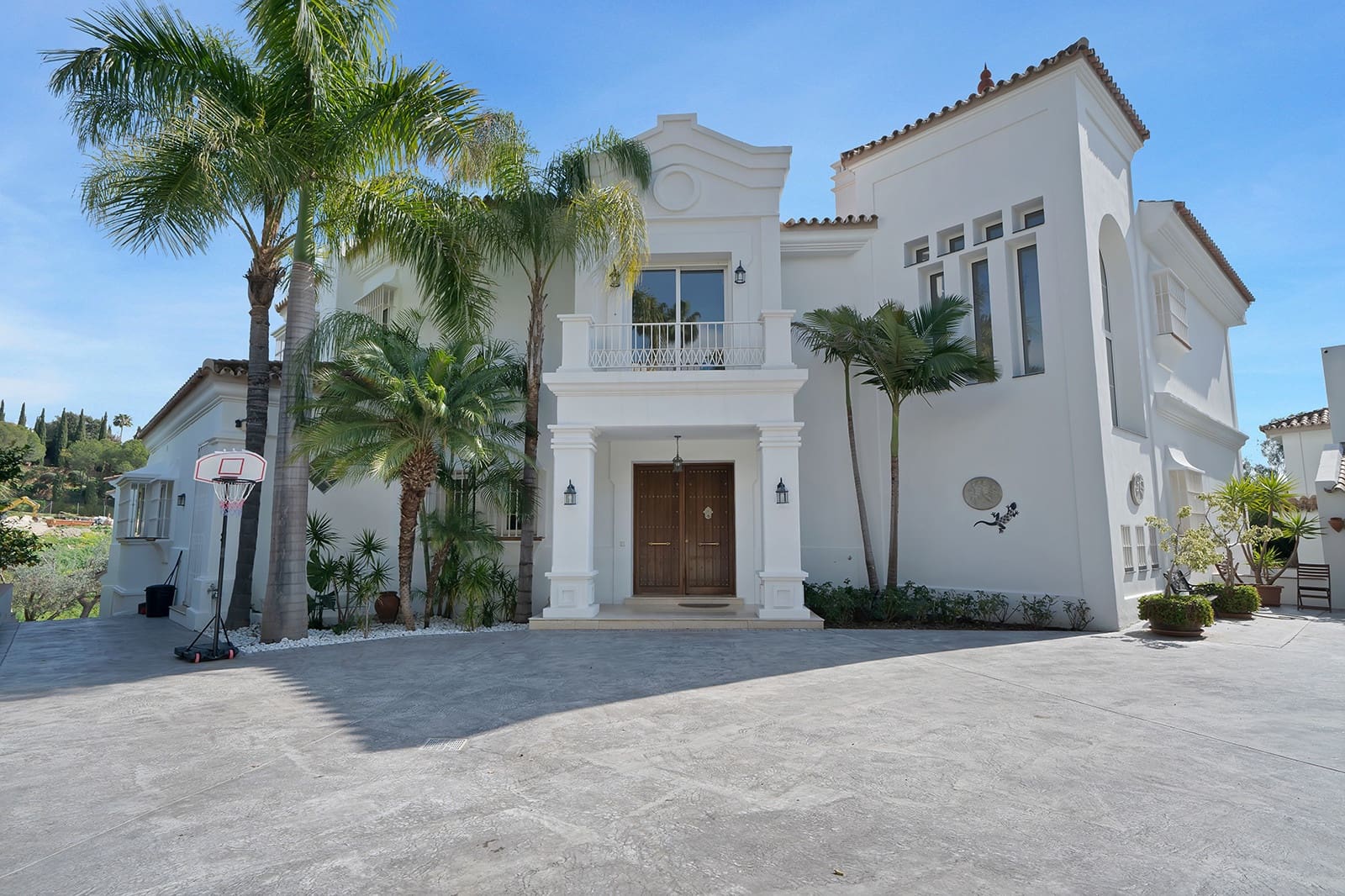 7 soveværelse Villa til salg i Nueva Andalucia med swimmingpool garage - € 5.595.000 (Ref: 10150300)
