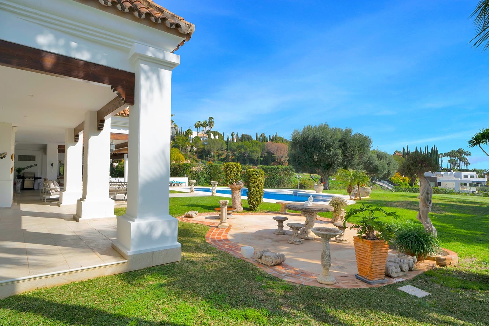 7 soveværelse Villa til salg i Nueva Andalucia med swimmingpool garage - € 5.595.000 (Ref: 10150300)