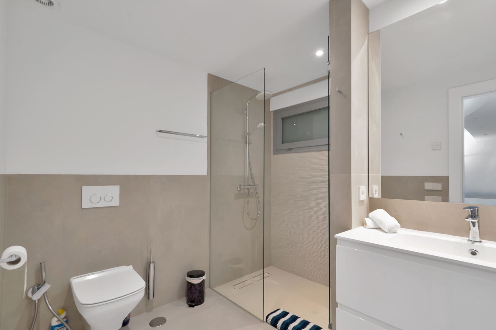 4 sypialnia Willa na sprzedaż w Nueva Andalucia z basenem garażem - 3 100 000 € (Ref: 10157505)