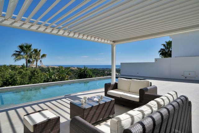 4 sypialnia Willa na sprzedaż w Los Naranjos, Marbella z basenem garażem - 3 100 000 € (Ref: 10157505)