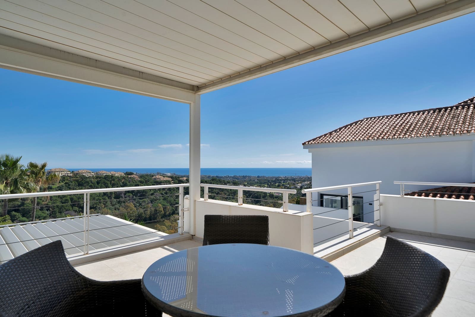4 sypialnia Willa na sprzedaż w Nueva Andalucia z basenem garażem - 3 100 000 € (Ref: 10157505)