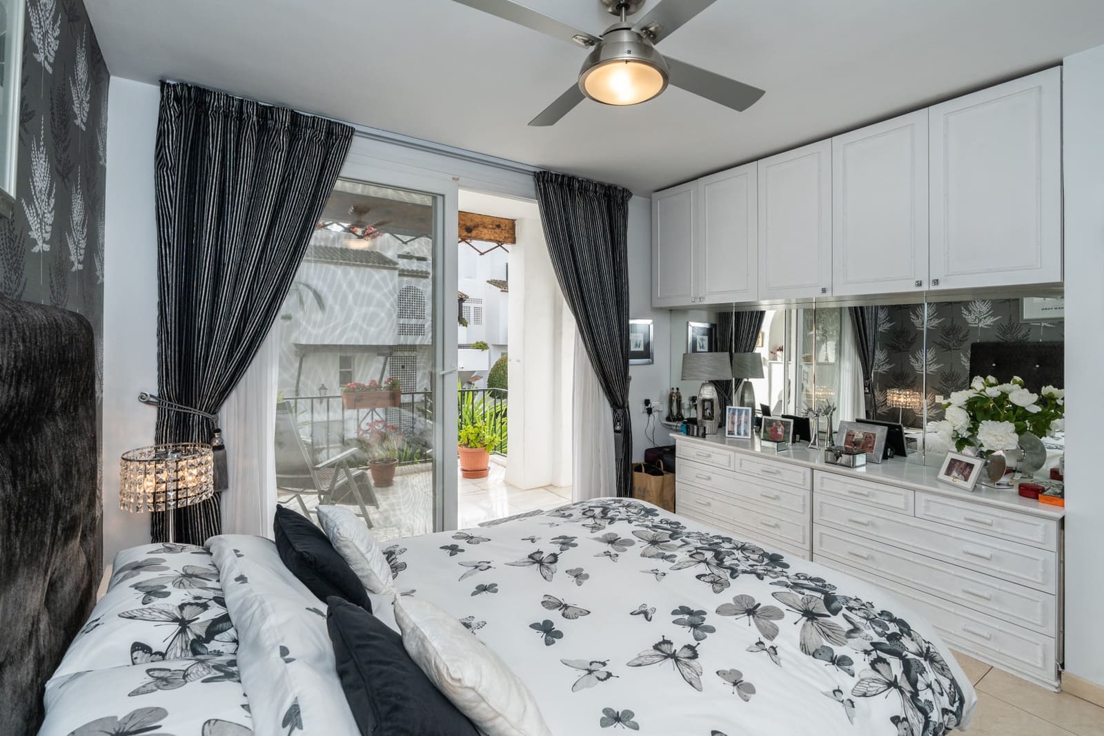 2 chambre Appartement à vendre à Estepona avec piscine - 745 000 € (Ref: 10157506)