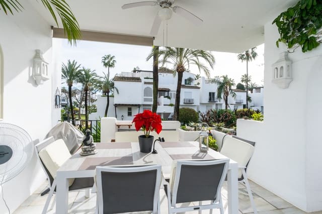 2 chambre Appartement à vendre à Zona de Punta Plata, Estepona avec piscine - 745 000 € (Ref: 10157506)