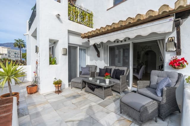 2 chambre Appartement à vendre à Zona de Punta Plata, Estepona avec piscine - 745 000 € (Ref: 10157506)
