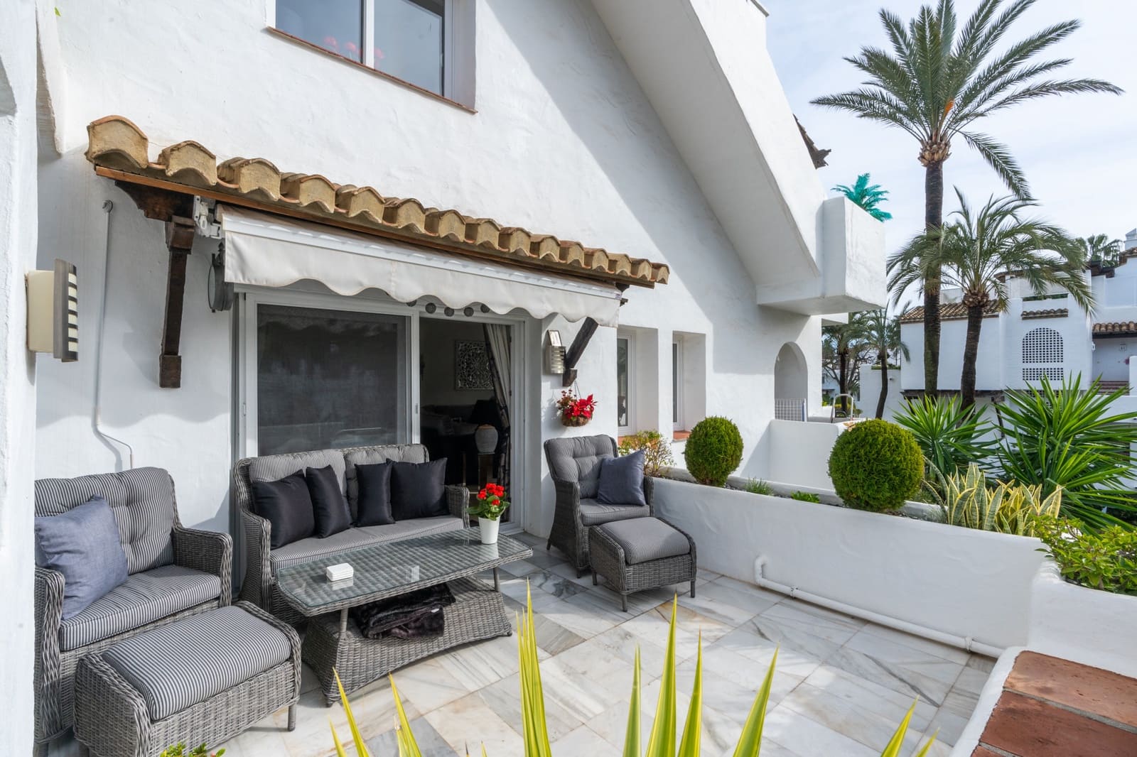 2 chambre Appartement à vendre à Estepona avec piscine - 745 000 € (Ref: 10157506)