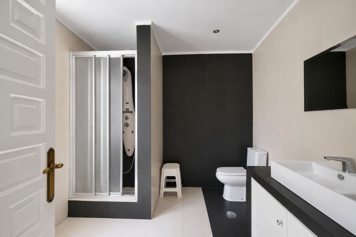 4 quarto Moradia para venda em El Paraiso com piscina garagem - 1 750 000 € (Ref: 10157507)